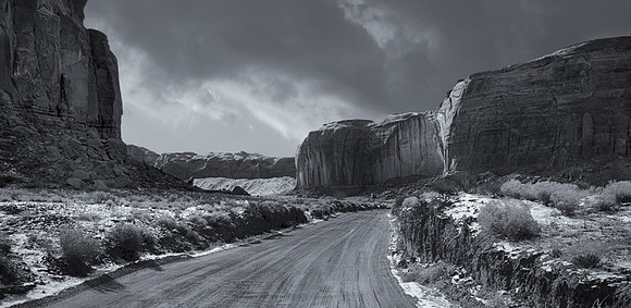 CAT 8784 CD311 MONUMENT VALLEY IN WINTER