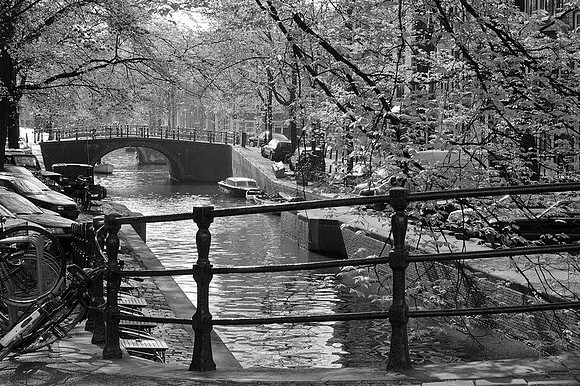 CAT 1913 D CD73  AMSTERDAM CANAL 1 BW